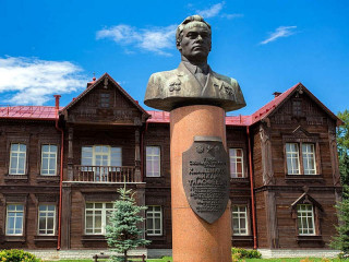 Около тысячи школьников Алтайского края побывали на фестивале науки и технологий в Курье