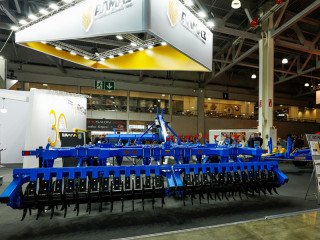 Алтайские машиностроительные заводы представили технику на выставке «Агросалон» в Москве