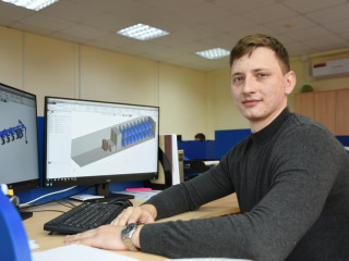 Героем нового выпуска проекта #ДрузьяПолитеха стал инженер-конструктор Алтайских машиностроительных заводов