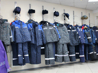 Новый сюжет проекта «Люди труда» посвящен сотрудникам алтайского предприятия «Спецобъединение» – финалистам конкурса «Лучший по профессии»