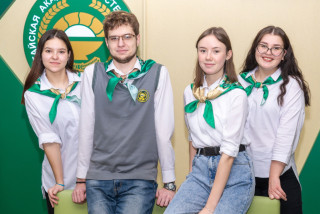 Представители Алтайского края стали серебряными призерами III Всероссийского чемпионата по финансовой грамотности и предпринимательству в студенческих лигах