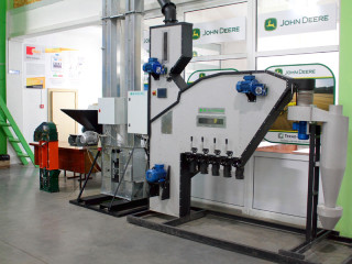 В Алтайском государственном аграрном университете проведут испытания нового пневмосепаратора барнаульского предприятия