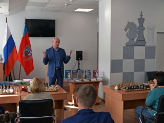 В рамках проекта «Шахматы в школе» учебники получили 35 образовательных учреждений Алтайского края