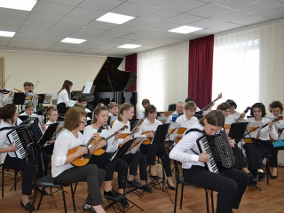 Еще 2 миллиона рублей направят на приобретение музыкальных инструментов для детских школ искусств в Алтайском крае