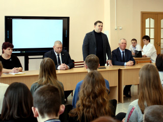 Учащиеся девяти районов Алтайского края стали участниками коммуникативно-образовательного интенсива, направленного на популяризацию аграрного образования