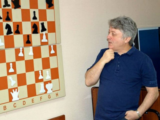 Один из ведущих шахматных тренеров России проведет семинары в Барнауле