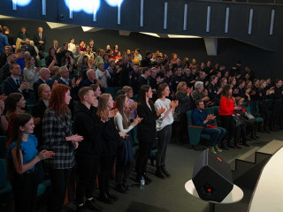 Государственный молодежный ансамбль «Алтай» выступил на сцене Хабаровского театра драмы