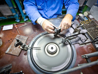 Уникальное ограночное алтайское предприятие отмечает 50-летие