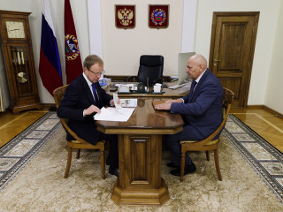 Губернатор Виктор Томенко поддержал инициативу о присвоении Алтайскому кадетскому корпусу имени Героя России Ильи Каркавина