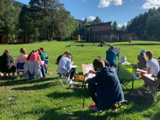 Около 350 алтайских школьников проведут летние каникулы на профильных сменах регионального центра «Талант 22»