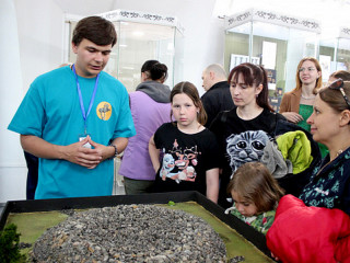 Более четырех тысяч человек познакомились с уникальной экспозицией Алтайского краеведческого музея