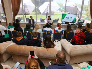 57 представителей 22 регионов страны участвуют в секции по предпринимательству форума «Алтай. Территория развития»