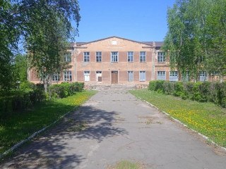 Капитальный ремонт школы в Завьяловском районе Алтайского края позволит открыть дополнительные места для младших классов