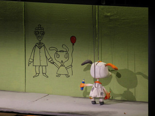 Алтайский театр кукол «Сказка» завершает сезон премьерным спектаклем «Про умную собачку Соню»