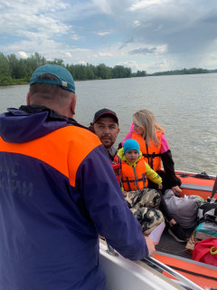 Порядка 600 мест отдыха проверили спасатели в рамках первого этапа акции «Вода – безопасная территория» в Алтайском крае