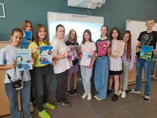 В рамках проекта «Билет в будущее» в Алтайском крае работает летняя школа «Инфознайка»