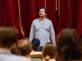 Первой премьерой нового сезона Алтайского краевого театра драмы имени Василия Шукшина станет трагедия «Король Лир»