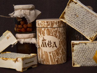 Более 30 видов меда представят на краевом празднике «Медовый Спас на Алтае» в Барнауле
