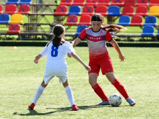 Юные алтайские футболистки вышли в финал первенства Юношеской лиги