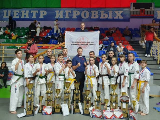 Алтайские спортсмены завоевали 15 наград на масштабных соревнованиях по кекусинкай с участием 16 стран