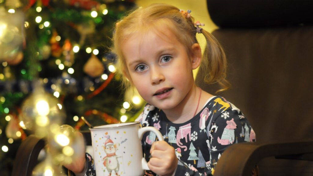 «Новогодние чудеса»: на ТВ-3 стартовал восьмой благотворительный марафон в поддержку детей с пороком сердца