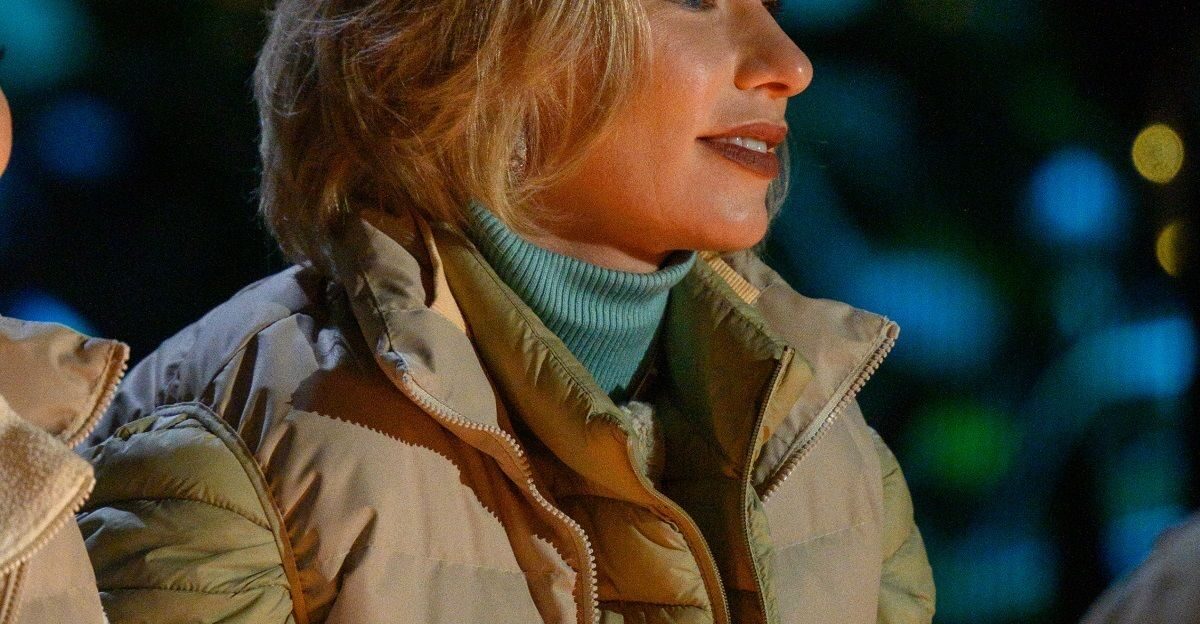 Победительницей шоу «Новые звезды в Африке» на ТНТ стала блогер Евгения Искандарова