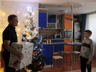 «Елка желаний»: накануне Нового года в Алтайском крае сбываются детские мечты