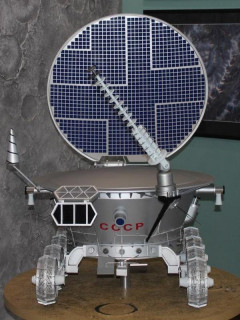 В Алтайском мемориальном музее Германа Титова представили макет первого в мире планетохода