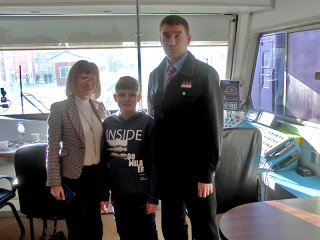 В рамках акции «Елка желаний» полномочный представитель Президента России в СФО Анатолий Серышев исполнил мечту юного барнаульца