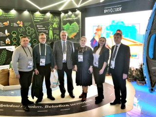 Делегация Алтайского края приняла участие в работе экспертной сессии на выставке-форуме «Россия»