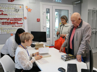 В Алтайском крае вдвое увеличилось число посещений обновленной библиотеки Новоалтайска