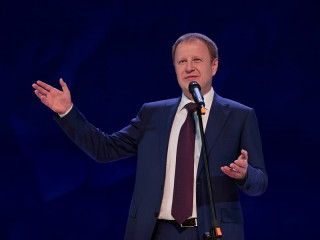 Губернатор Виктор Томенко высоко оценил вклад женщин во все сферы жизни Алтайского края