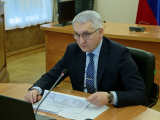 В Правительстве Алтайского края состоялось заседание комиссии по наградам