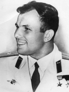 Уникальные архивные документы о Юрии Гагарине представят в Алтайском крае