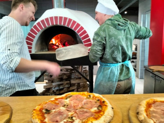 Мастер-классы и экскурсии: алтайские школьники и студенты в рамках Фестиваля профессий знакомятся с индустрией гостеприимства