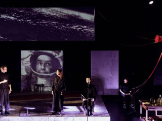 Один день и вся жизнь: в Алтайском театре драмы имени Василия Шукшина представили спектакль о Германе Титове