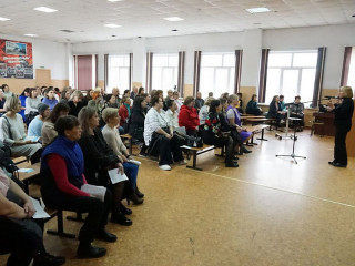 11 специалистов Алтайского государственного педагогического университета провели консультации в Поспелихинском районе