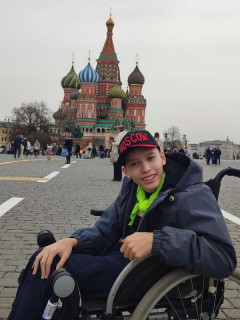 Алтайские дети с ограниченными возможностями при поддержке Губернатора посетили Международную выставку-форум «Россия»