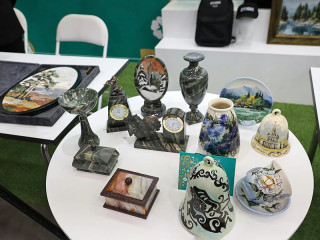 Изделия народных промыслов Алтайского края представили на Международной выставке-форуме «Россия»