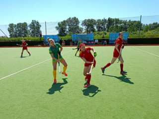 Алтайские спортсменки отстояли Кубок России по хоккею на траве