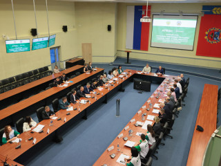 В первый день работы молодежного образовательного форума «Алтай. Территория развития» обсудили тему поддержки работающей молодежи