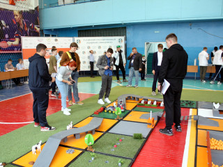 300 школьников Алтайского края и Новосибирской области приняли участие в региональном этапе Всероссийского конкурса «АгроНТРИ-2024»