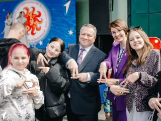 Фестиваль детства и юности «Фестиваль первых» провели в Алтайском крае в День защиты детей