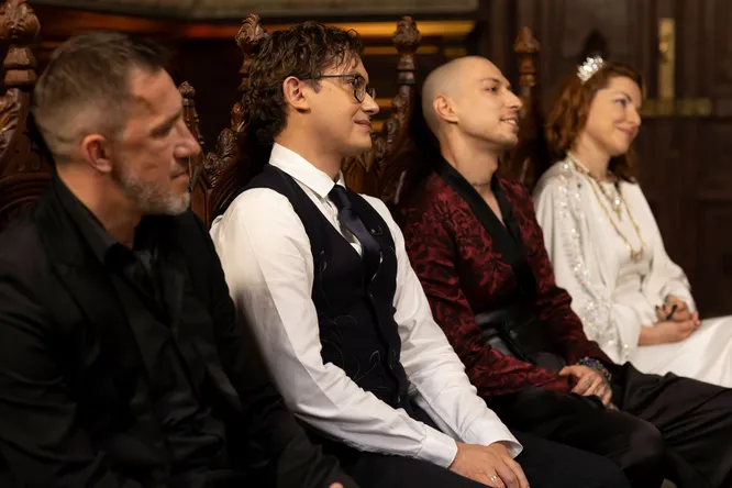 Денежный маг на коне, ритуалы сильнейших и потасовка с Максимом Левиным в финале «Новой Битвы экстрасенсов» на ТНТ