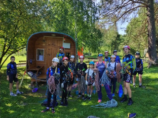 Более 170 ребят стали участниками профильной смены по спортивному туризму в Алтайском крае