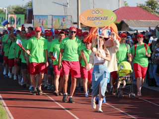 В Родино прошла церемония открытия XLIV летней олимпиады сельских спортсменов Алтайского края