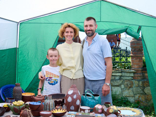 Ремесленники 10 муниципалитетов Алтайского края приняли участие в выставке-ярмарке в Сростках