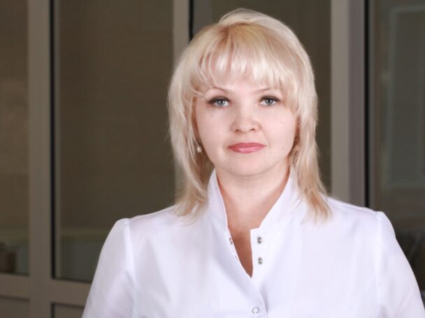 Неласковое солнце. Врач-онколог рассказала о том, почему спасаться от рака кожи лучше в тени