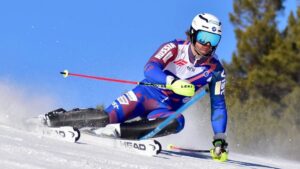 Алтайский горнолыжник Семён Ефимов не смог финишировать в слаломе на Олимпиаде-2026