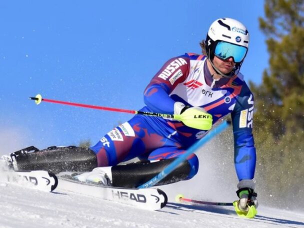 Алтайский горнолыжник Семён Ефимов не смог финишировать в слаломе на Олимпиаде-2026